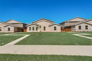 663 Wheatfield Dr, Venus, TX 76084 - Photo 2