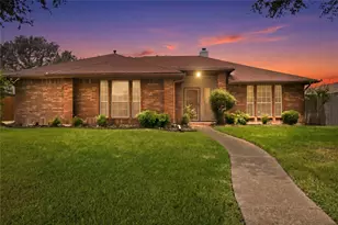 1403 Baker, Cedar Hill, TX 75104 - Photo 2