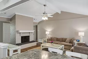 1310 Briar Hollow Ln, Garland, TX 75043 - Photo 10