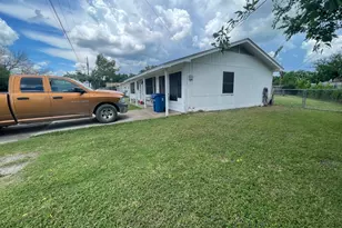 604 N Angelina St, Whitney, TX 76692 - Photo 4