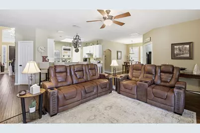 1117 Crestview Drive, Bedford, TX 76021 - Photo 10
