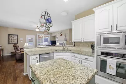 1117 Crestview Drive, Bedford, TX 76021 - Photo 16