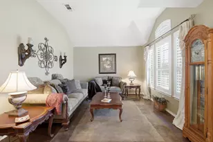 1117 Crestview Dr, Bedford, TX 76021 - Photo 6
