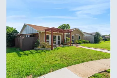 1952 Rambling Ridge Lane, Carrollton, TX 75007 - Photo 2