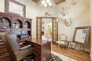 100 Honeysuckle Way, Flower Mound, TX 75028 - Photo 4
