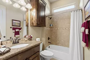 100 Honeysuckle Way, Flower Mound, TX 75028 - Photo 22