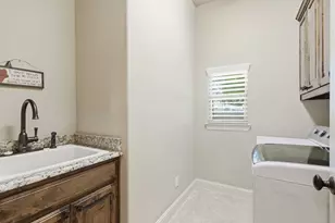 100 Honeysuckle Way, Flower Mound, TX 75028 - Photo 24
