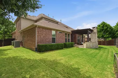 100 Honeysuckle Way, Flower Mound, TX 75028 - Photo 34