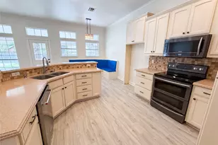 1226 Oakmanor Cir, Hewitt, TX 76643 - Photo 2