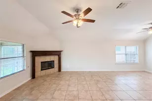 709 Ravenwood Dr, Saginaw, TX 76179 - Photo 8