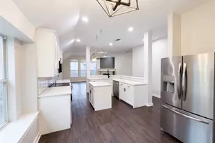 5609 Phoenix Dr, The Colony, TX 75056 - Photo 2