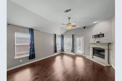 3205 Ridgeway Drive, McKinney, TX 75071 - Photo 6