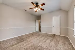 2569 Pinnacle Point Dr, Grand Prairie, TX 75054 - Photo 20