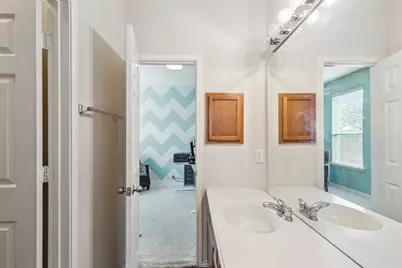1756 Hidden Brook Drive, Grand Prairie, TX 75050 - Photo 6