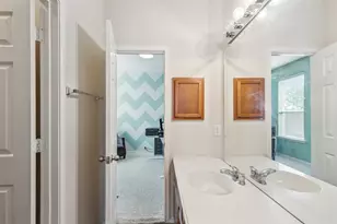 1756 Hidden Brook Dr, Grand Prairie, TX 75050 - Photo 6