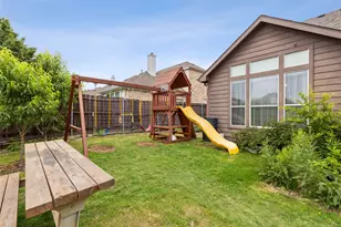 1756 Hidden Brook Dr, Grand Prairie, TX 75050 - Photo 38