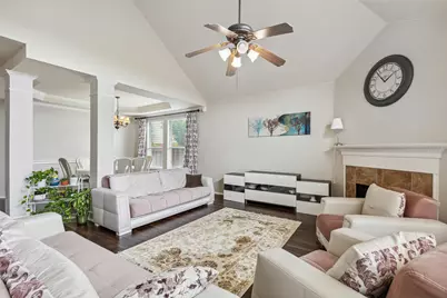 1756 Hidden Brook Drive, Grand Prairie, TX 75050 - Photo 16