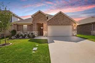 9352 Lone Maverick Dr, Fort Worth, TX 76036 - Photo 1