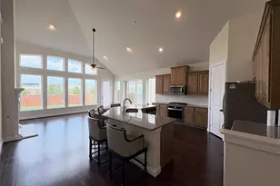 323 Butternut Wy, Irving, TX 75063 - Photo 12