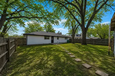600 N Mill Street, Bowie, TX 76230 - Photo 24