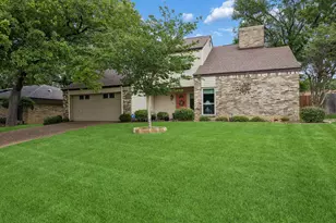 2709 Hedgeway Dr, Arlington, TX 76016 - Photo 2