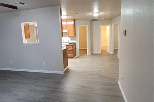 217 E Craven Ave, Lacy Lakeview, TX 76705 - Photo 8