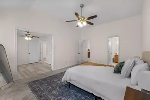10601 Aransas Dr, Fort Worth, TX 76131 - Photo 32