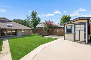 2727 Gold Rush Ln, Carrollton, TX 75007 - Photo 30