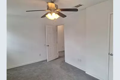 2621 Lee Avenue #B, Fort Worth, TX 76164 - Photo 14