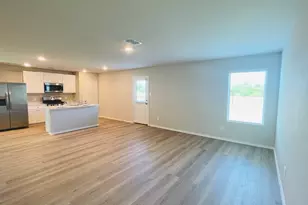 4212 Woodhill Bnd Dr, Fort Worth, TX 76036 - Photo 4