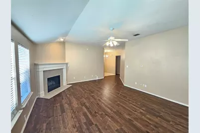 3235 Guadaloupe, Grand Prairie, TX 75054 - Photo 6