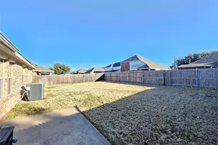 3235 Guadaloupe, Grand Prairie, TX 75054 - Photo 34