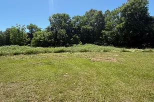 101 1/2 Harvey St, Annona, TX 75550 - Photo 2