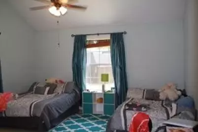 112 E Denton Drive, Euless, TX 76039 - Photo 10