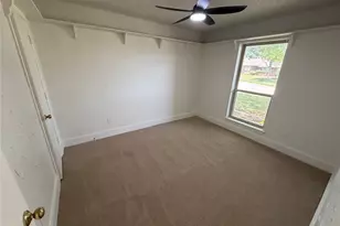 4909 Van Ness St, Garland, TX 75043 - Photo 12