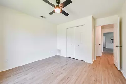 1913 Middle Glen Drive, Carrollton, TX 75007 - Photo 30