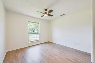 1913 Middle Glen Dr, Carrollton, TX 75007 - Photo 28