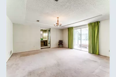 1132 N Irving Heights Drive, Irving, TX 75061 - Photo 12
