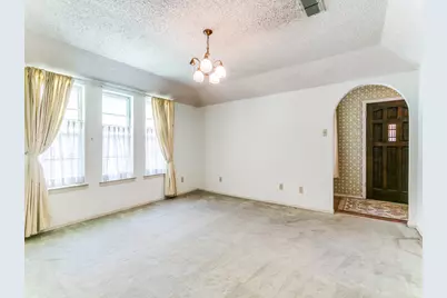 1132 N Irving Heights Drive, Irving, TX 75061 - Photo 6