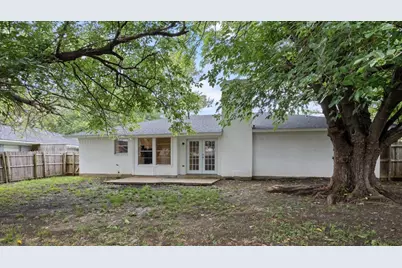 2102 E Timberview Lane, Arlington, TX 76014 - Photo 16