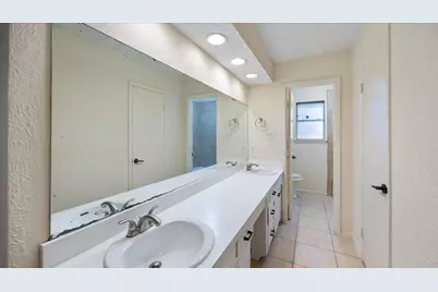 2102 E Timberview Lane, Arlington, TX 76014 - Photo 12