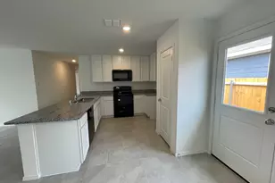 214 Harvest St, Princeton, TX 75407 - Photo 4