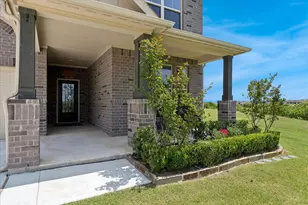 400 Acton Ave, Fort Worth, TX 76131 - Photo 2