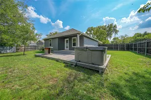 1228 Jones St, Greenville, TX 75401 - Photo 16