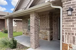 704 Hardaway Dr, Greenville, TX 75402 - Photo 4