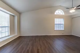 2239 Turf Club Dr, Arlington, TX 76017 - Photo 4