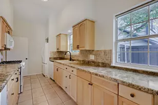2307 Fyke Rd, Carrollton, TX 75006 - Photo 10