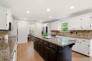 9223 Club Glen Dr, Dallas, TX 75243 - Photo 10