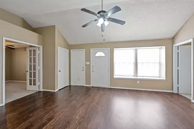4756 Hollow Tree Drive, Arlington, TX 76018 - Photo 8