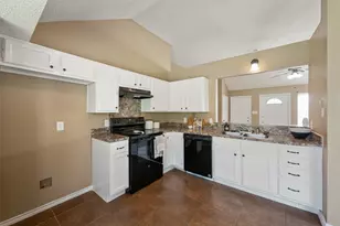 4756 Hollow Tree Dr, Arlington, TX 76018 - Photo 14